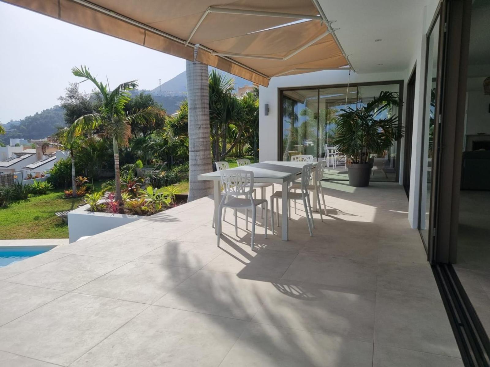 Bed & Breakfast In Villa Eden Palm Benalmadena Exterior photo